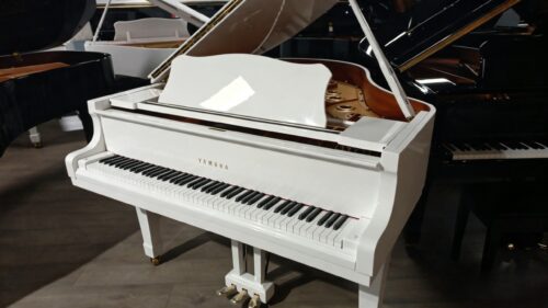 Yamaha C2 (Polished White) – USED — photo 2