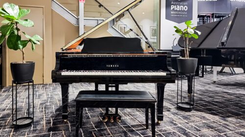 Yamaha C3 (Polished Ebony) – USED — photo 1